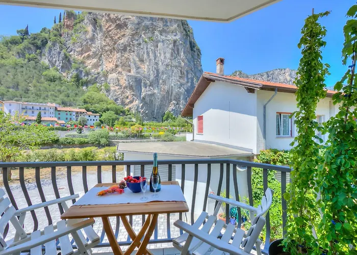 The Rock View - Happy Rentals